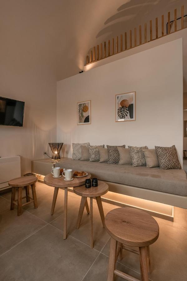 Villa Living Moments Fira (Santorini)
